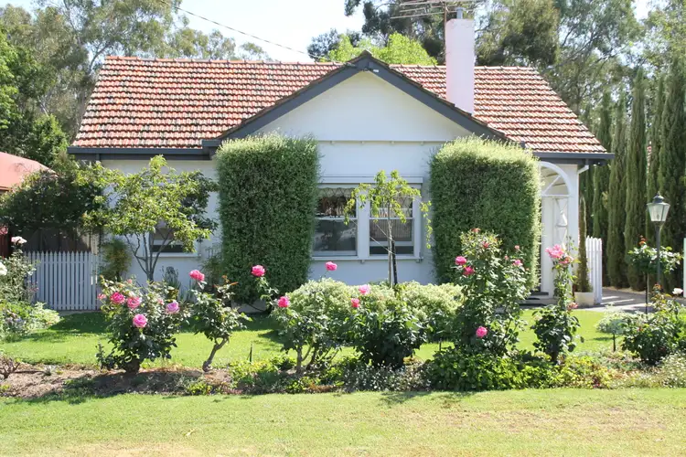 Main view of Homely house listing, 24 Graham Avenue, Wangaratta VIC 3677