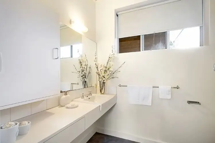 Third view of Homely apartment listing, 8/2A Myoora Road, Toorak VIC 3142