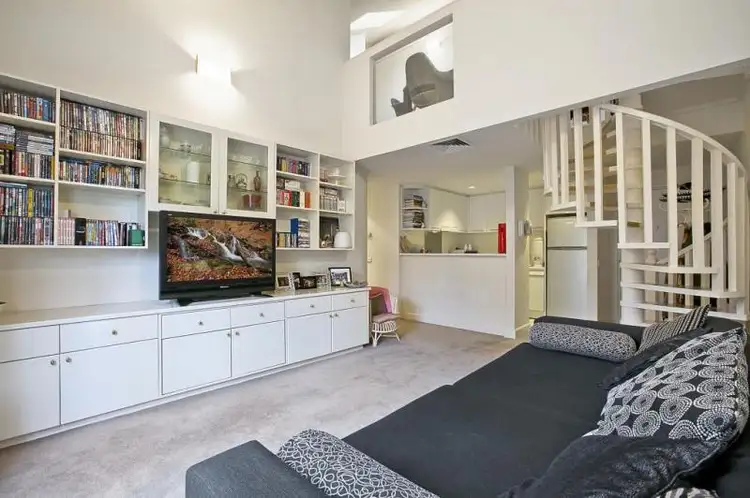 37B/211 Wellington Parade South, East Melbourne VIC 3002