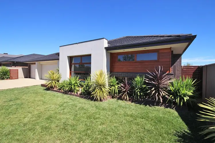 12 Cuzens Road, Alfredton VIC 3350
