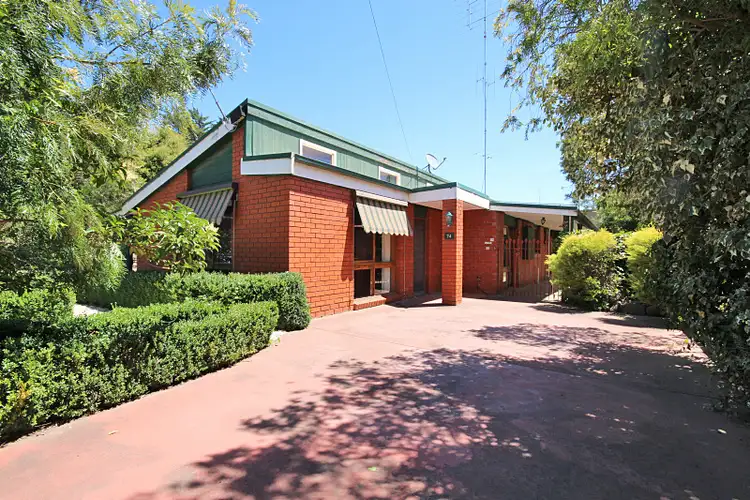 74 Longley Street, Alfredton VIC 3350