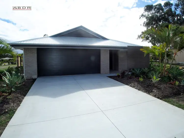 4 Southfork Cct, Burrum Heads QLD 4659