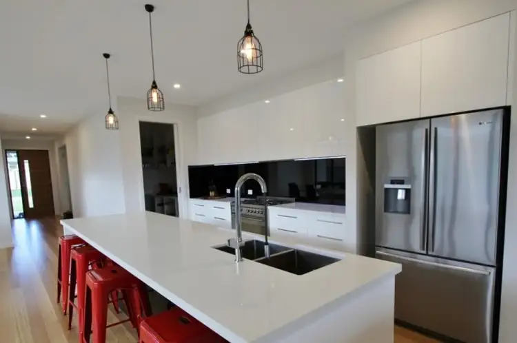 Sixth view of Homely house listing, 4 Kerry Court, Mansfield VIC 3722