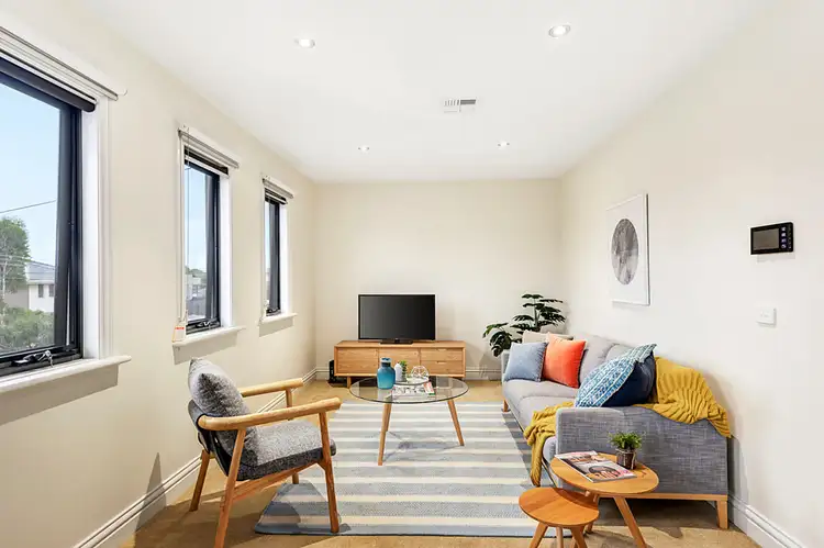 Fourth view of Homely townhouse listing, 2 Osborne Avenue, Bentleigh VIC 3204