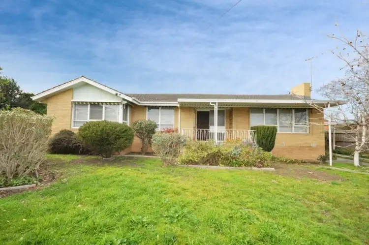 9 Nhill Court, Dallas VIC 3047
