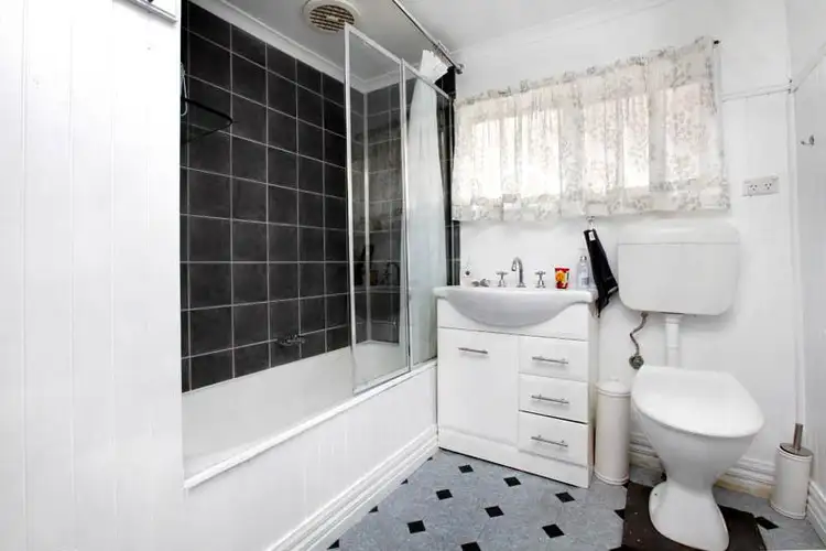 Seventh view of Homely house listing, 8 Selwyn Street, Albion VIC 3020