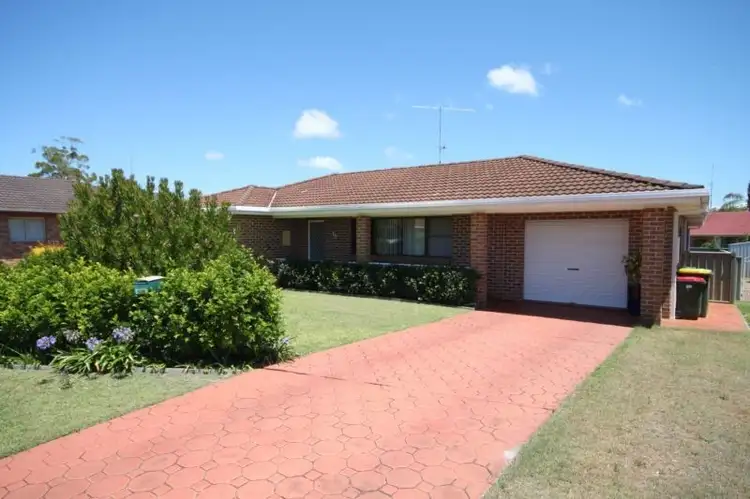 15 Woodward Ave, Tuncurry NSW 2428