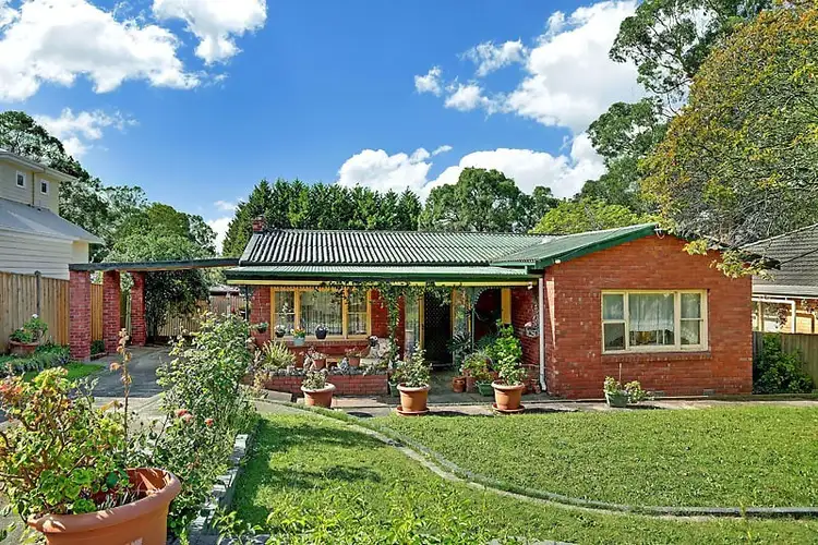 16 Felix Crescent, Ringwood North VIC 3134