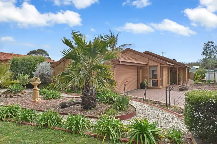 38 Crusoe Road, Kangaroo Flat VIC 3555