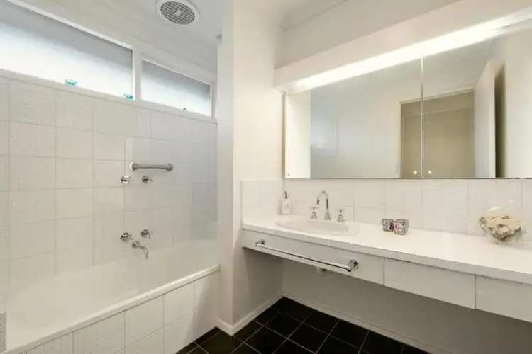 Sixth view of Homely house listing, 16 McAuley Drive, Rosanna VIC 3084