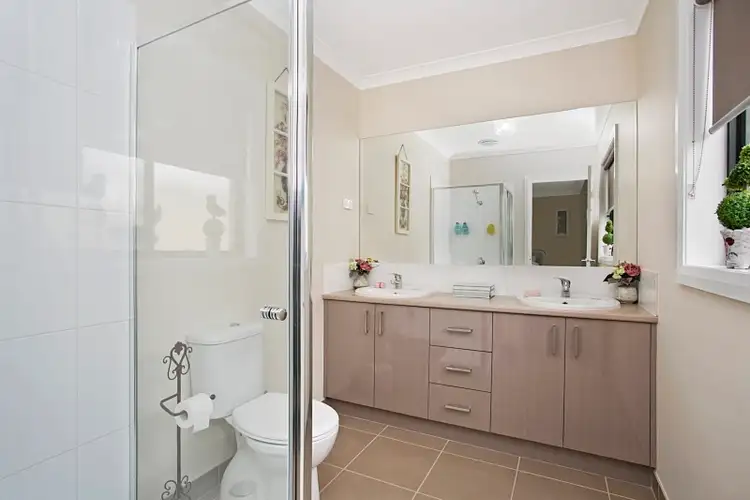 Seventh view of Homely house listing, 17 Francis Court, Kilmore VIC 3764