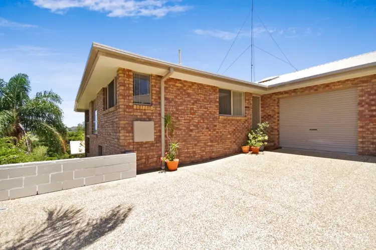 Sixth view of Homely semi-detached listing, 2/38 Martinelli Avenue, Banora Point NSW 2486