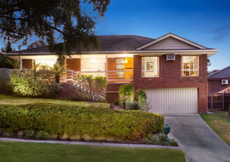 4 Pine Hill Drive, Doncaster East VIC 3109