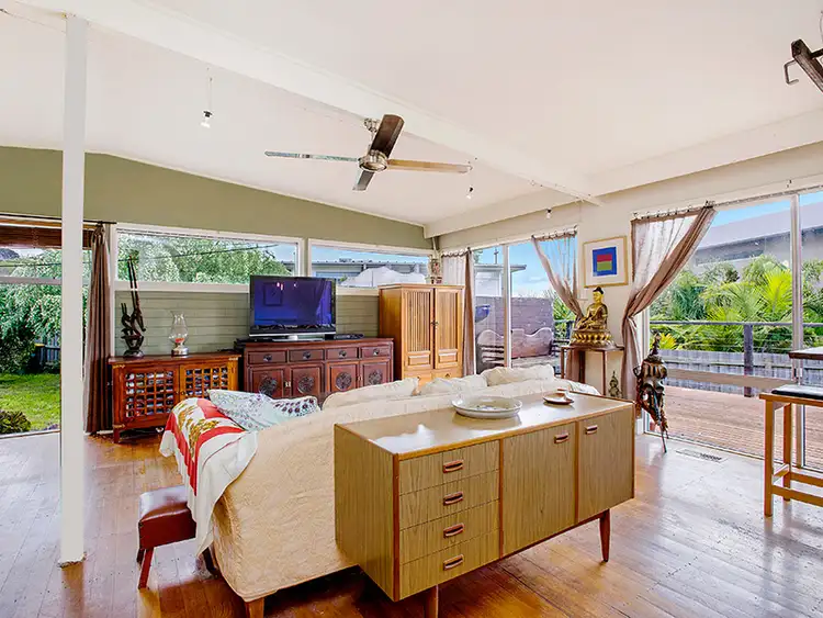 Fifth view of Homely house listing, 2 Newlands Court, Box Hill South VIC 3128