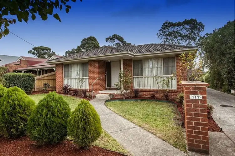 Main view of Homely townhouse listing, 1/117 Esdale Street, Nunawading VIC 3131