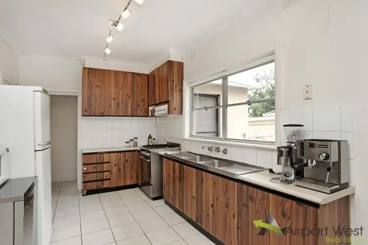 Fifth view of Homely house listing, 2 Clydesdale Road, Airport West VIC 3042