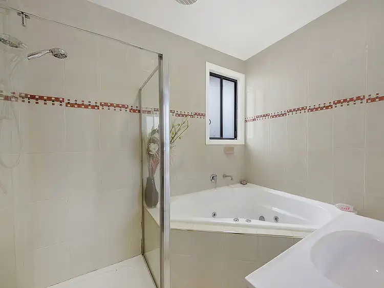 Seventh view of Homely unit listing, 2/99 George Street, St Albans VIC 3021