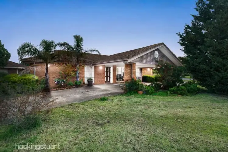 7 Sleeth Court, Melton West VIC 3337