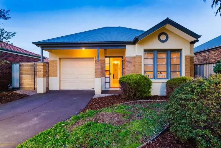 41 Hollington Crescent, Point Cook VIC 3030