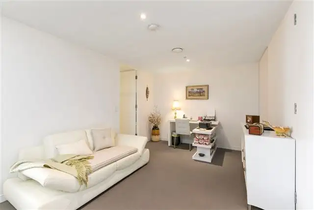 Fifth view of Homely apartment listing, LOT 22001/21 Elizabeth Avenue, Broadbeach QLD 4218