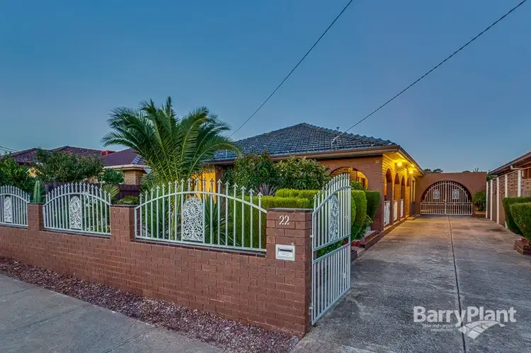 22 Reaburn Avenue, St Albans VIC 3021