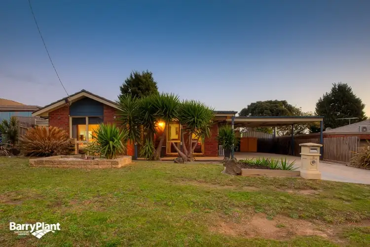 6 Meredith Crescent, Hampton Park VIC 3976