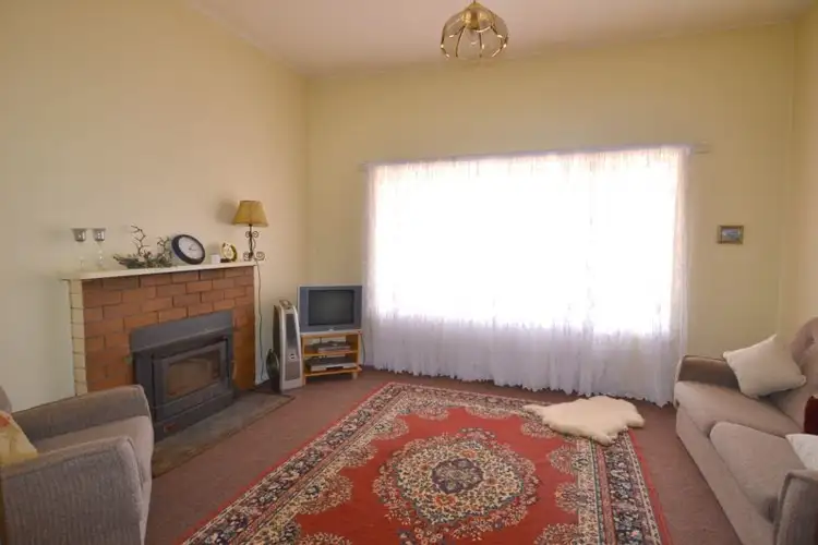 Fourth view of Homely house listing, 10 Nesbitts Road, Linton VIC 3360