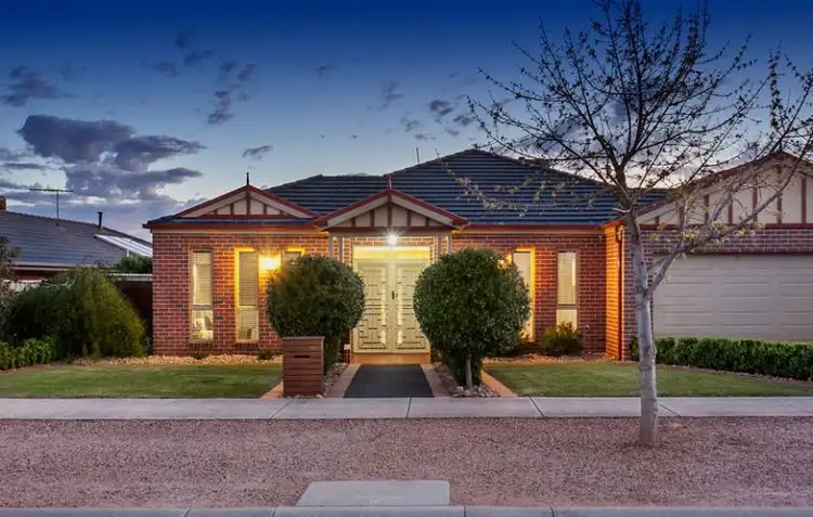 15 Thornhill Street, Melton West VIC 3337