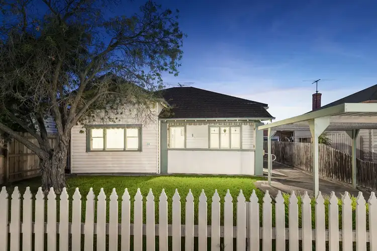 34 Oamaru Street, Northcote VIC 3070