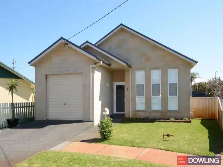 6 Beeston Road, Stockton NSW 2295