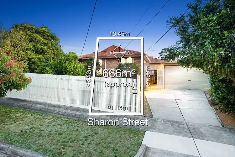 16 Sharon Street, Doncaster VIC 3108