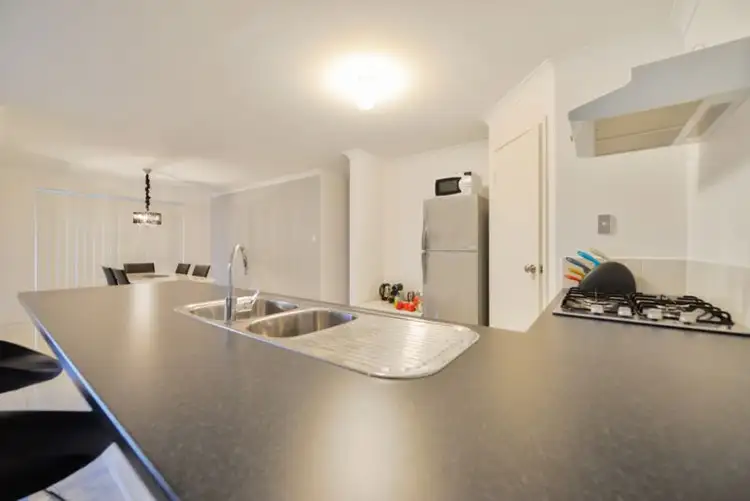 Sixth view of Homely house listing, 2 Serisier Parkway, Queens Park WA 6107