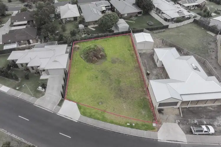 19 Pettit Drive, Sale VIC 3850