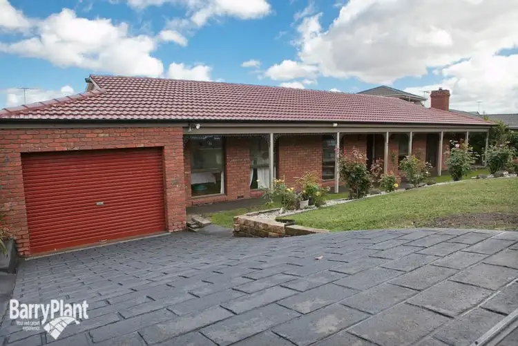 2 Sutherland Court, Endeavour Hills VIC 3802