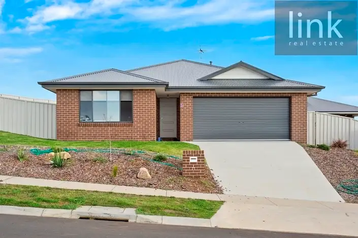51 Felstead Circuit, Thurgoona NSW 2640