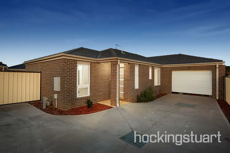 2/12 Marlo Drive, Melton West VIC 3337