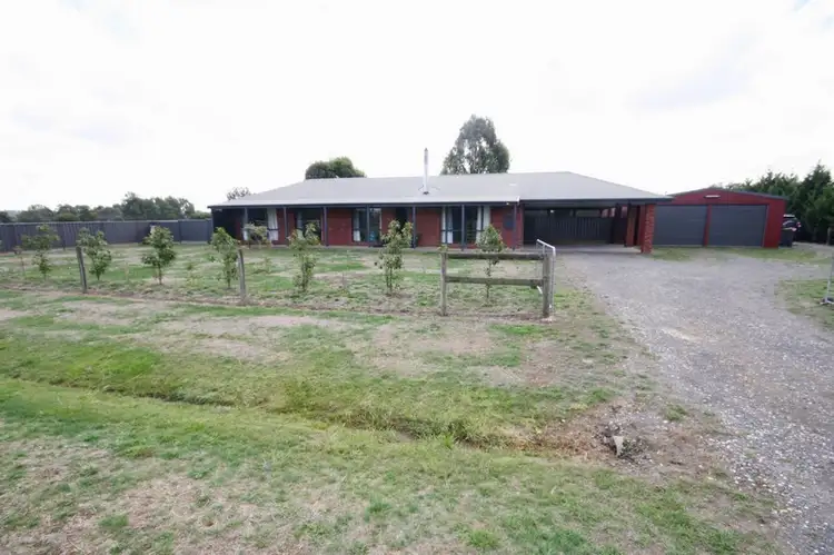 14 Dorothy Court, Ross Creek VIC 3351