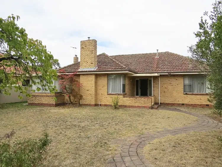 220 Forest Street, Lake Wendouree VIC 3350