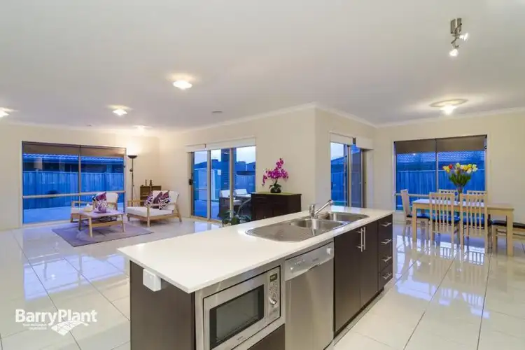 2 Daffodil Way, Point Cook VIC 3030