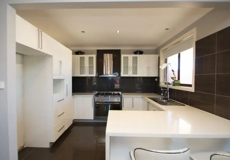 Sixth view of Homely house listing, 2 Nourell Court, Meadow Heights VIC 3048