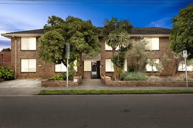 Main view of Homely apartment listing, 1/60 Yarralea Street, Alphington VIC 3078