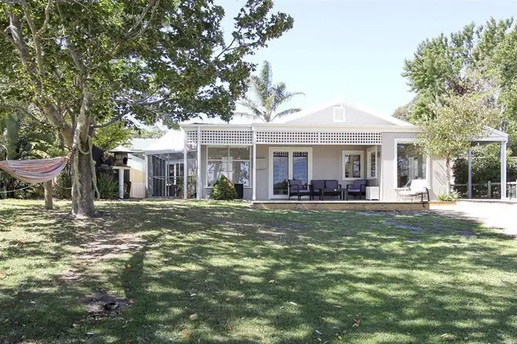 81 Western Boulevard, Raymond Island VIC 3880