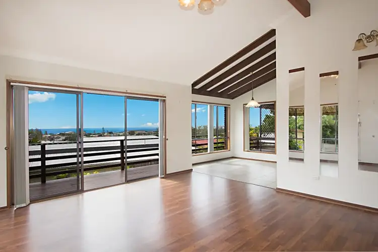 20 Inala Ave, Tugun QLD 4224