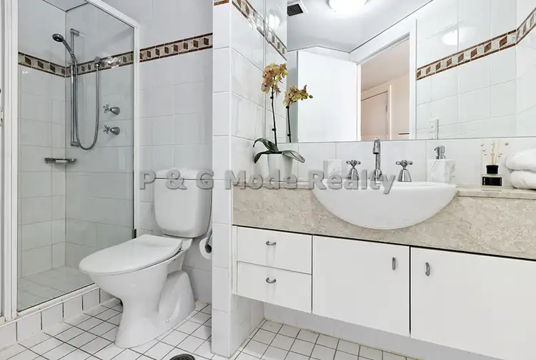 Sixth view of Homely apartment listing, 2 Quay Street, Sydney NSW 2000