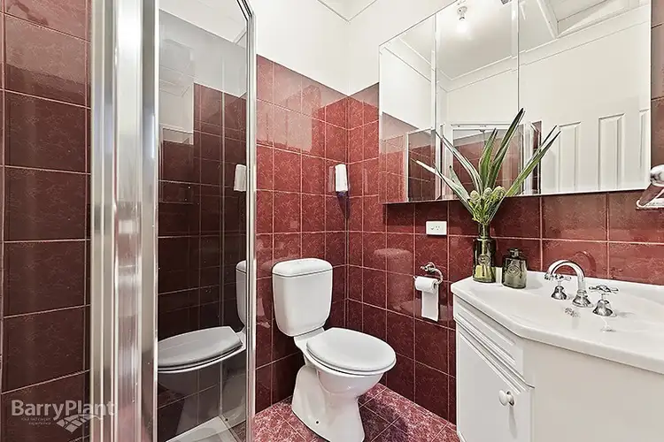 Sixth view of Homely house listing, 33 Jindabyne Avenue, Chadstone VIC 3148