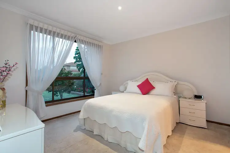 Seventh view of Homely house listing, 8 Kamo Court, Taylors Lakes VIC 3038