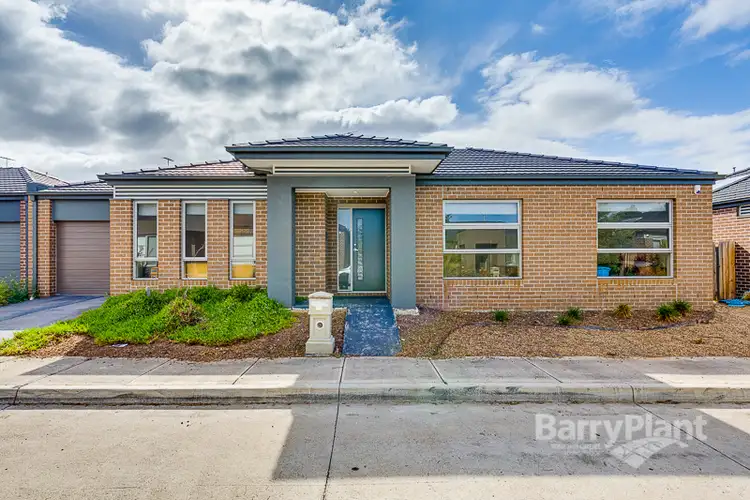 18 Admiralty Lane, Sydenham VIC 3037