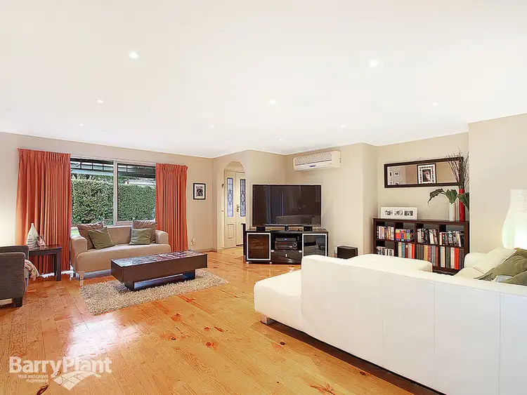 Second view of Homely house listing, 7 Emerald Court, Boronia VIC 3155