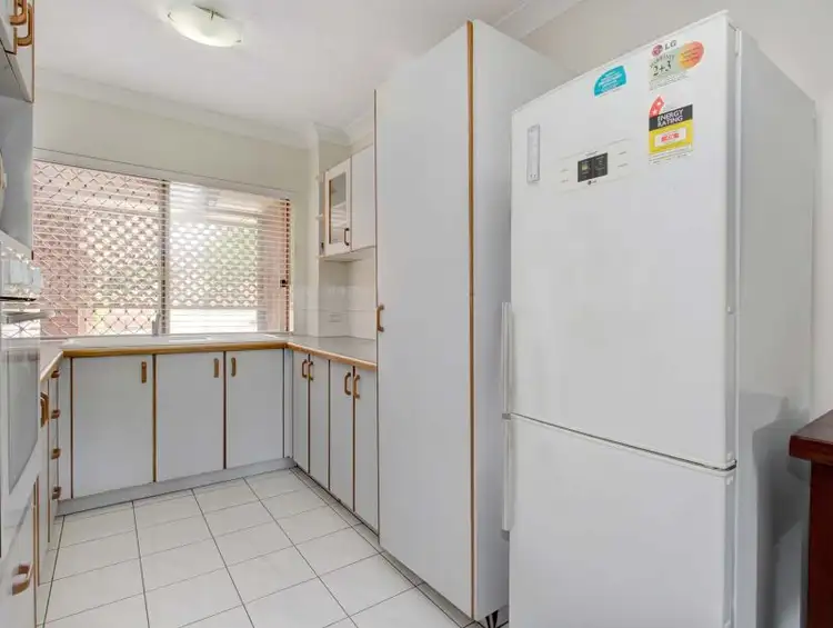 Sixth view of Homely unit listing, 2/48 Victoria Terrace, Annerley QLD 4103
