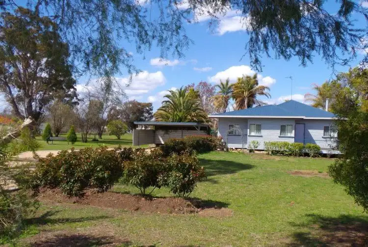 72 Canning St, Warwick QLD 4370